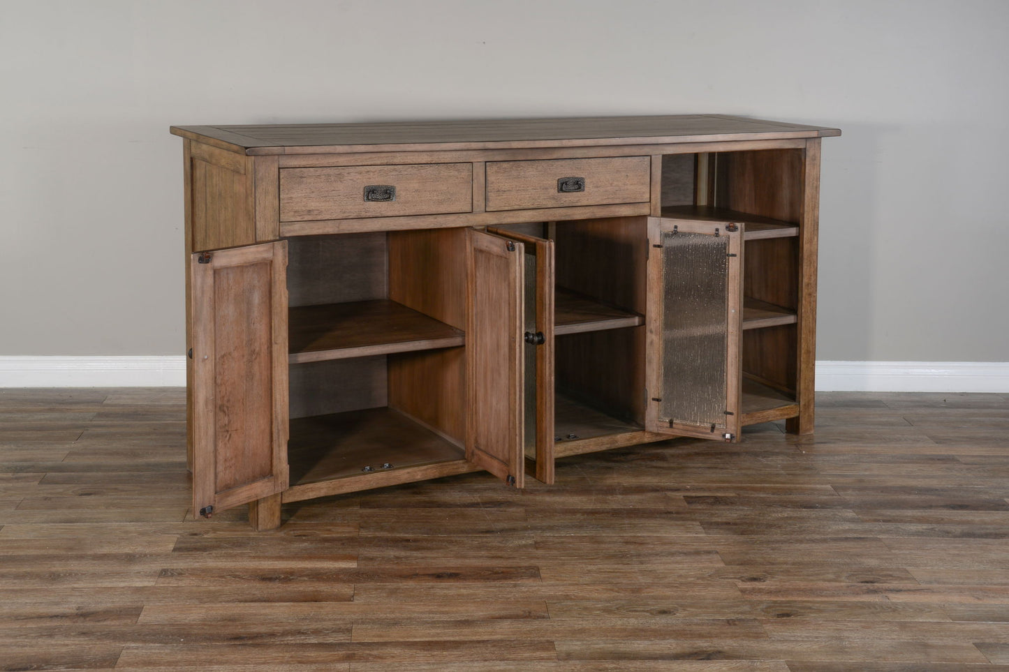 Doe Valley - Buffet, Hutch