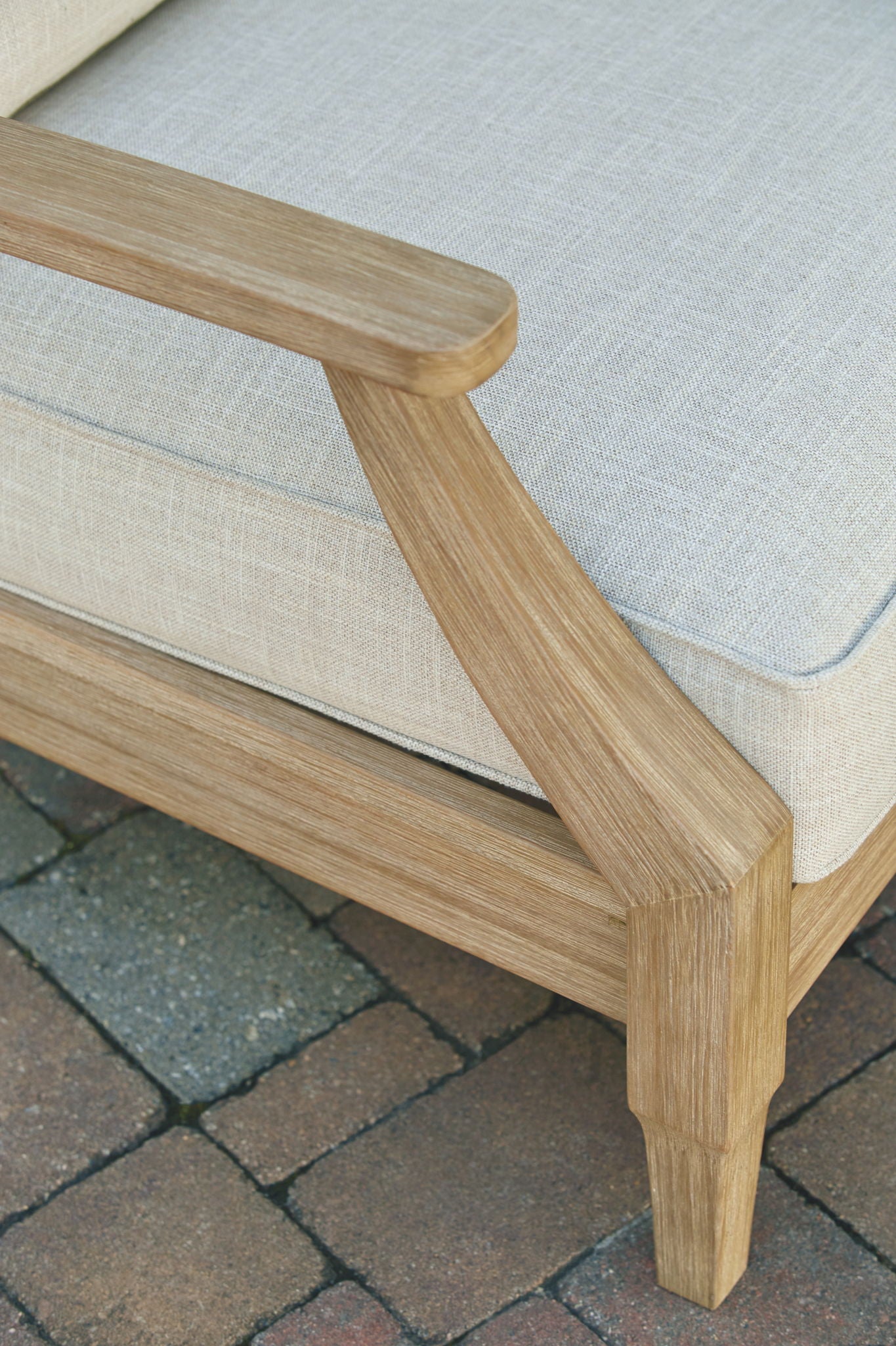 Clare View - Beige - Lounge Chair w/Cushion