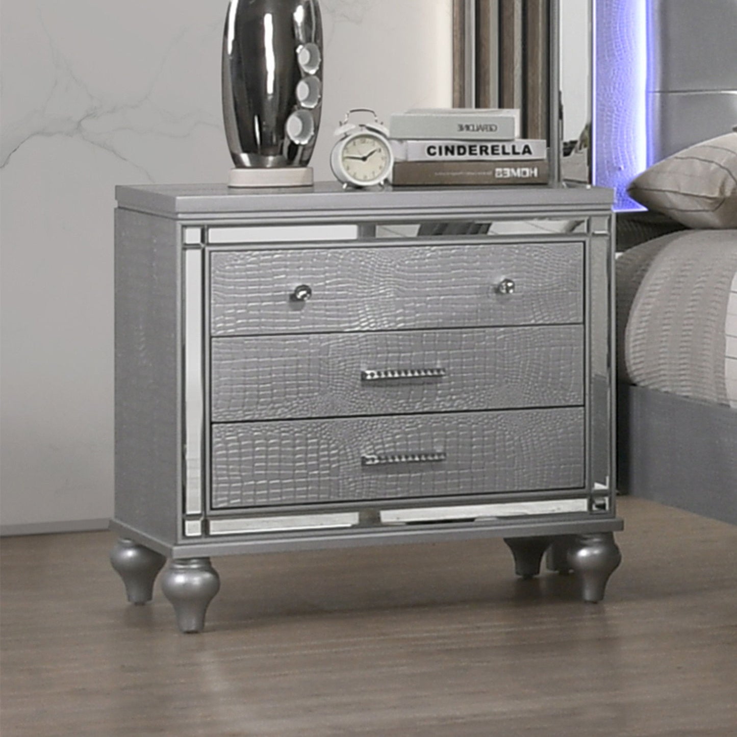 Valentino - Nightstand
