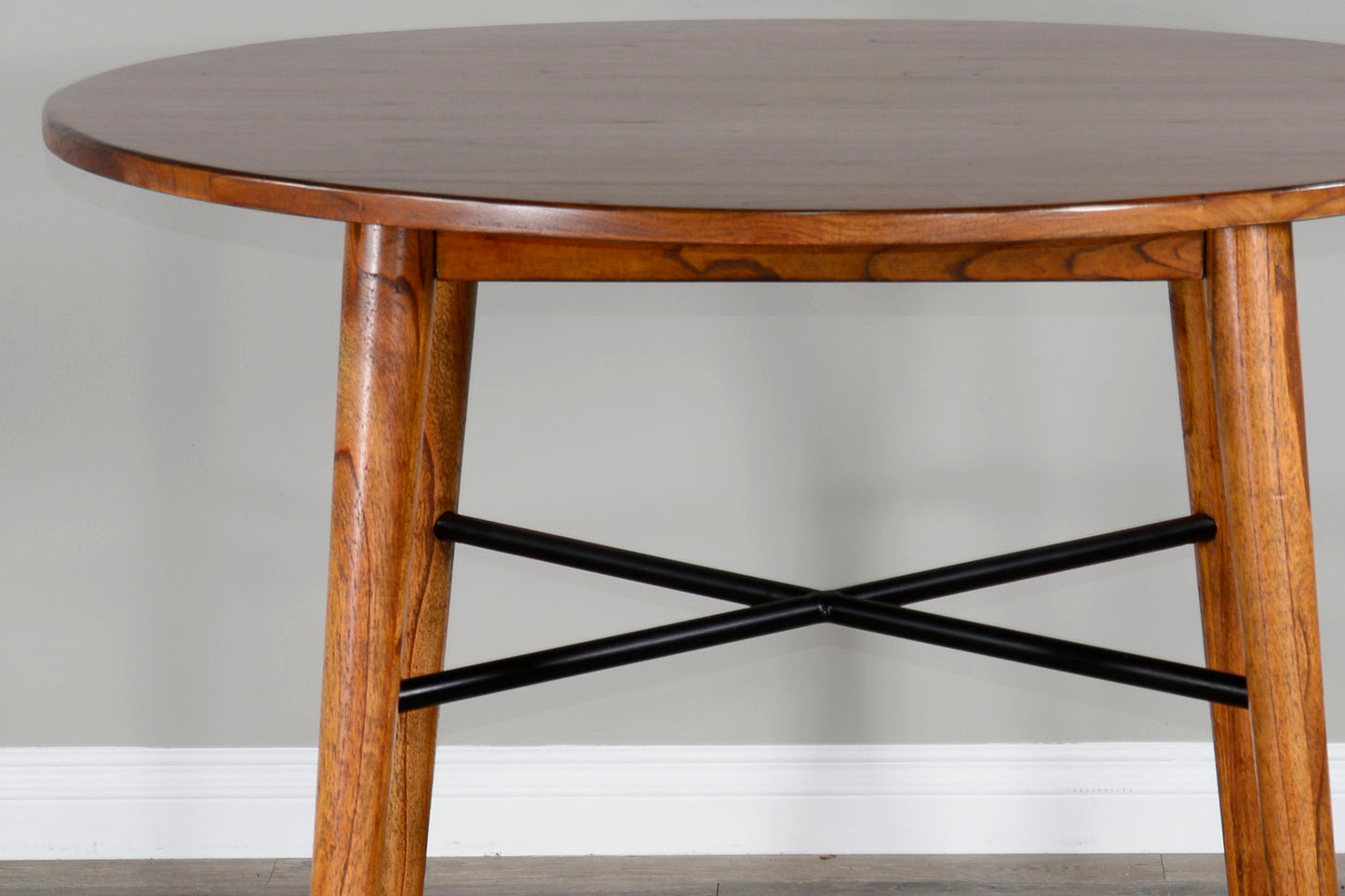 American Modern - Round Table