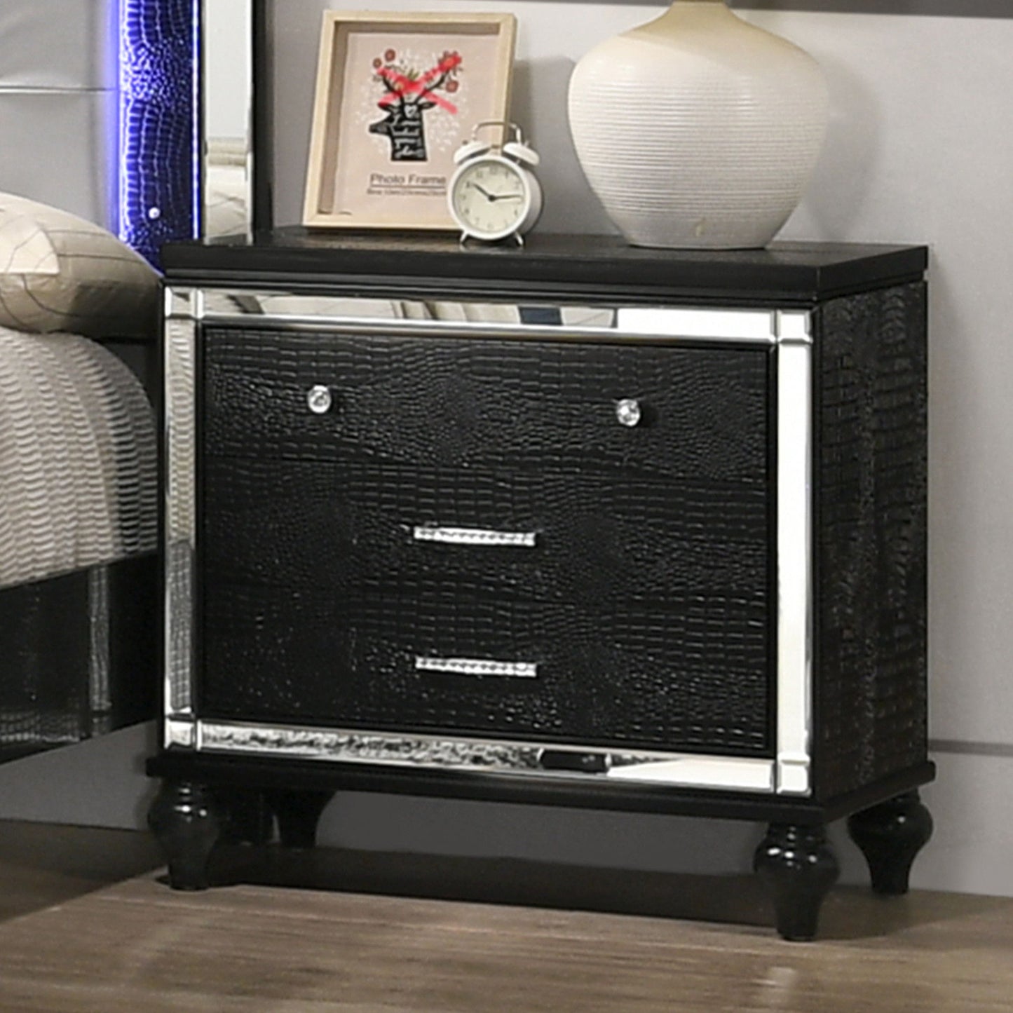 Valentino - Nightstand
