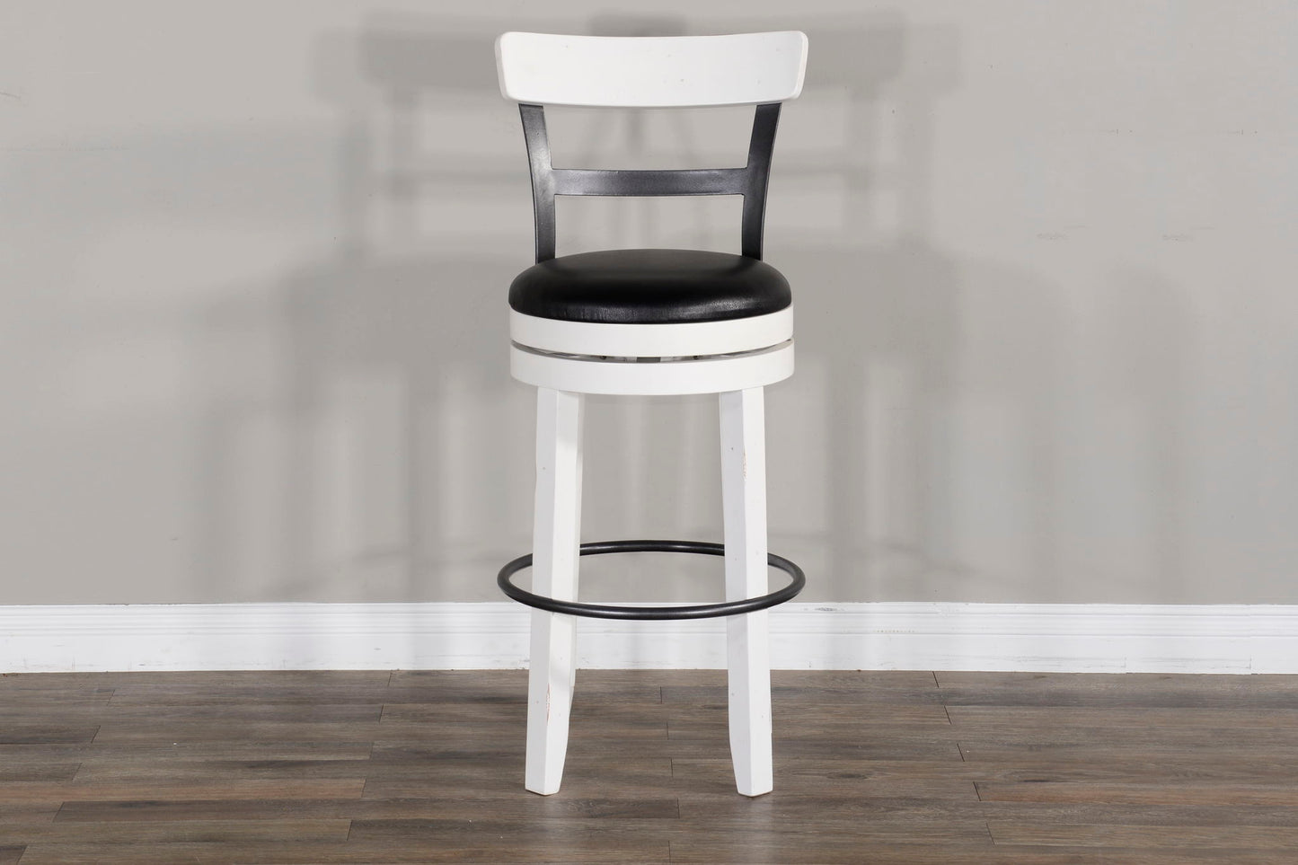 Carriage House - Barstool With Back & Swivel Cushion Seat