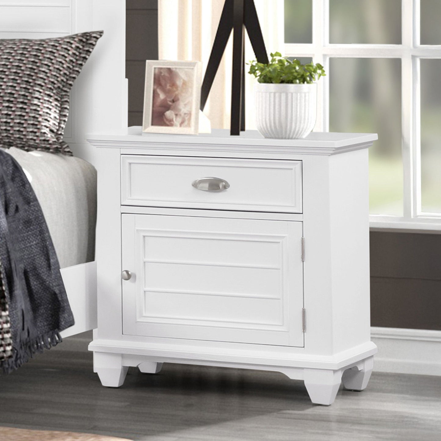 Jamestown - Nightstand