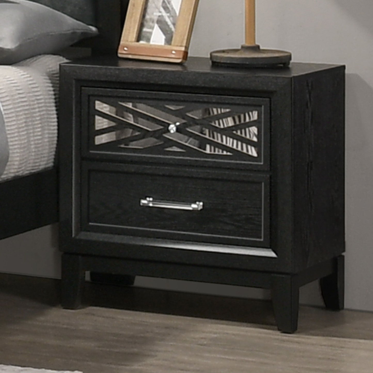 Obsidian - Nightstand - Black