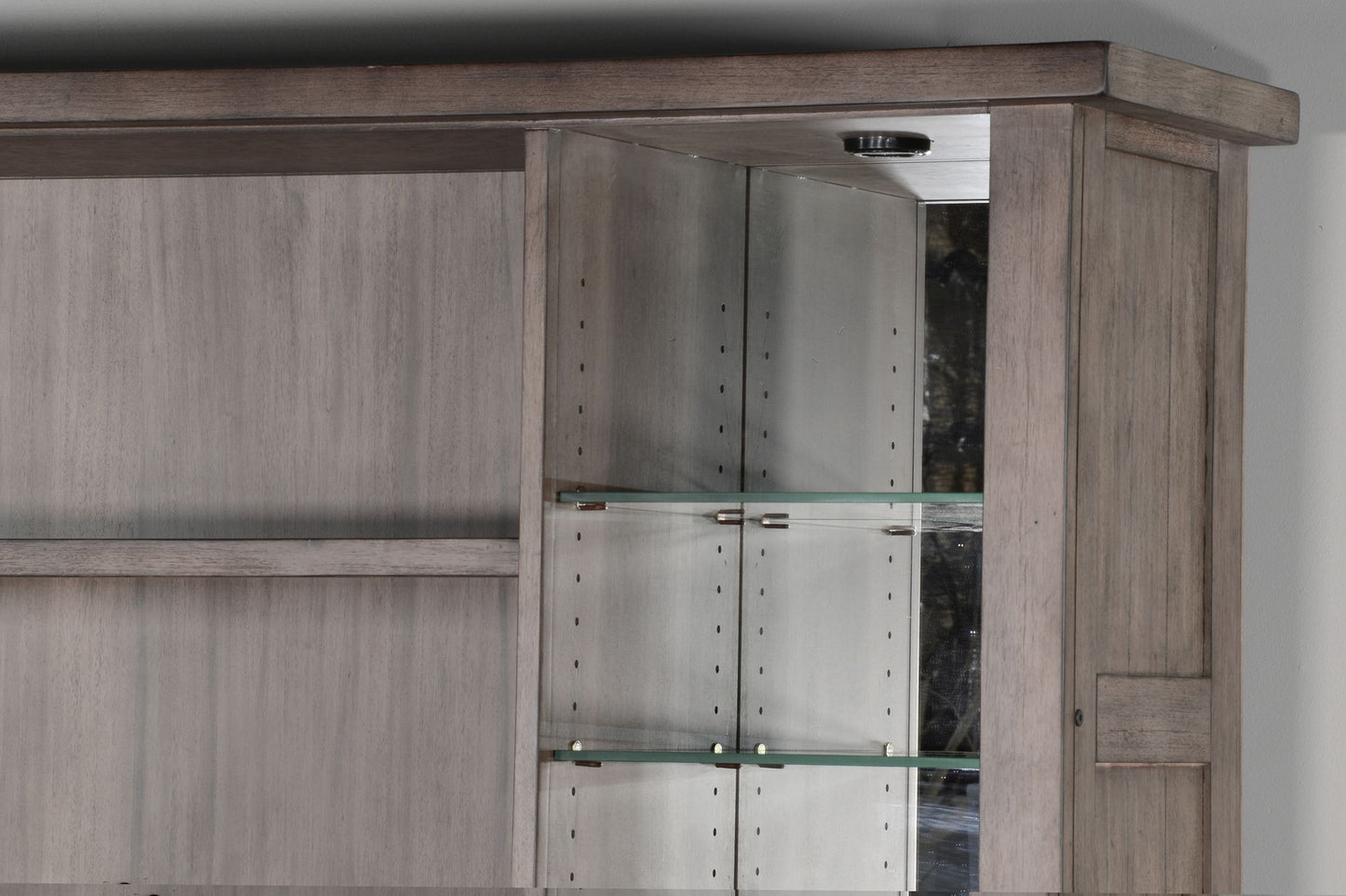 Doe Valley - Buffet, Hutch