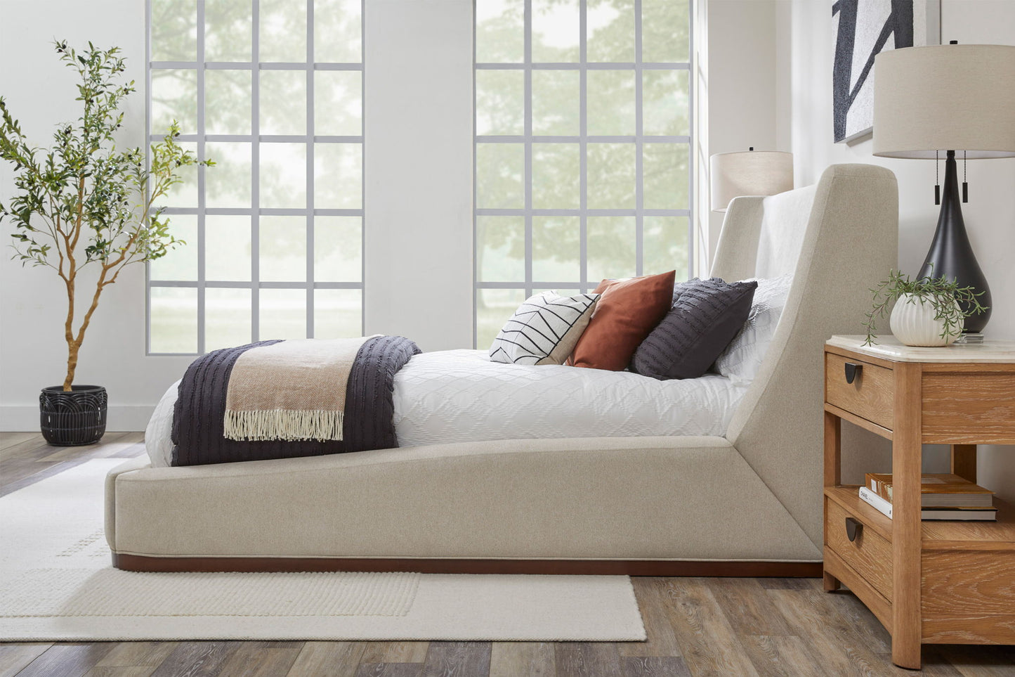Sofia - Bed