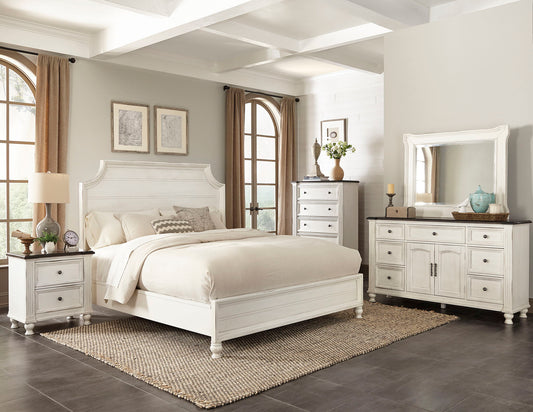 Carriage House - Chest With 5 Drawers - Cottage White / Europen Dark
