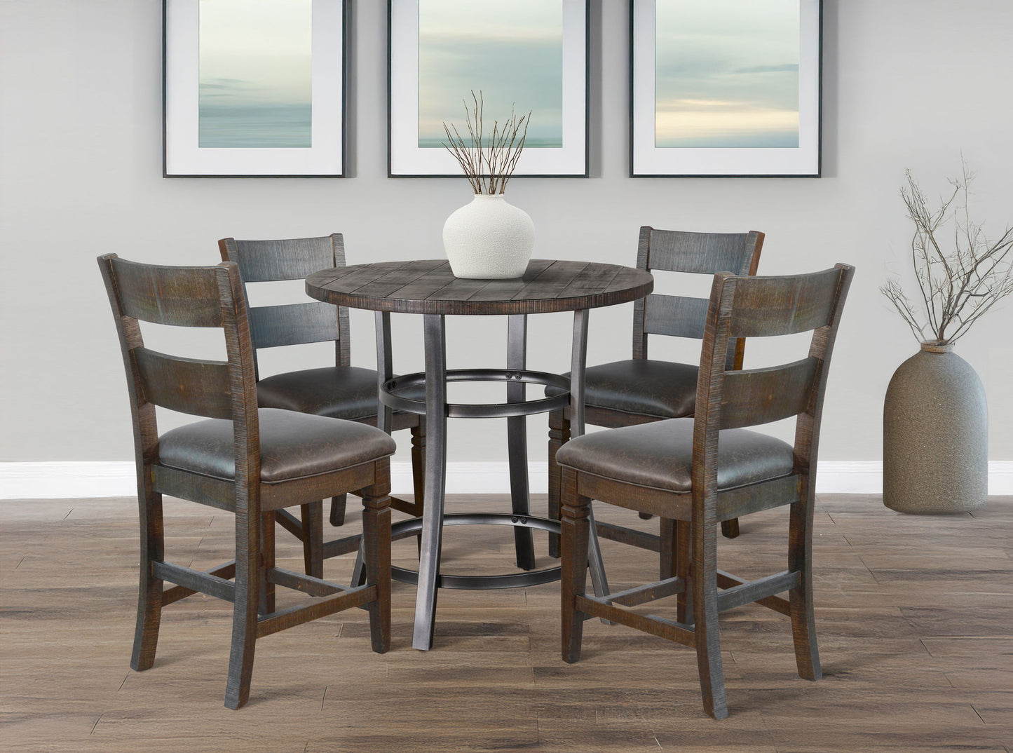 Homestead - Round Table