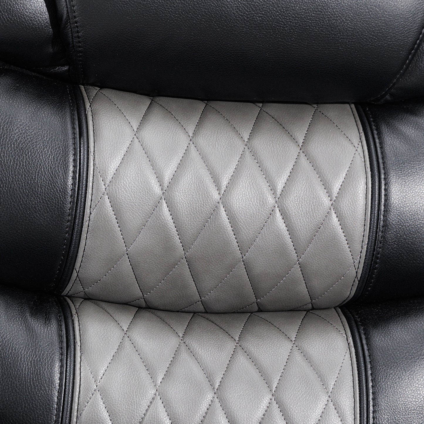 Nikko - Console Loveseat With Dual Recliners