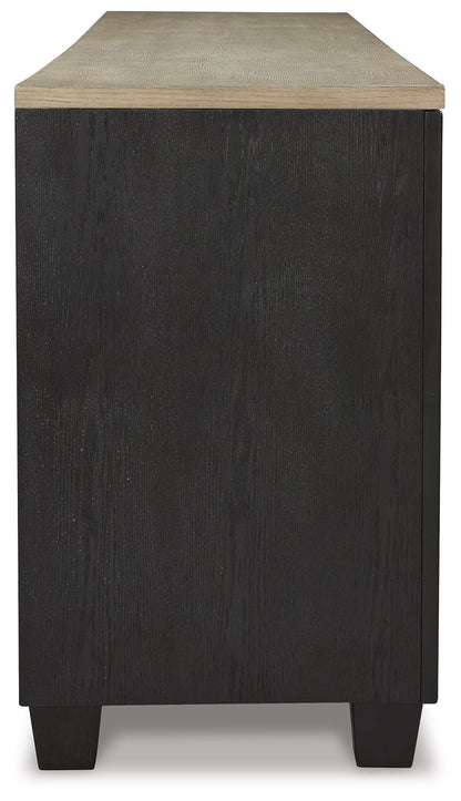 Foyland - XL TV Stand w/Fireplace Option - Black / Brown