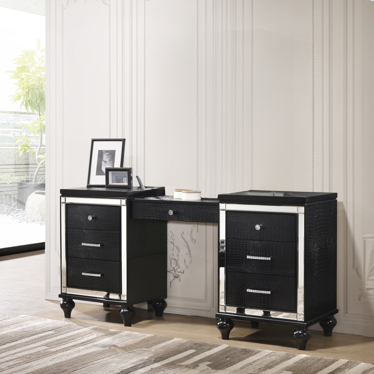 Valentino - Vanity Table