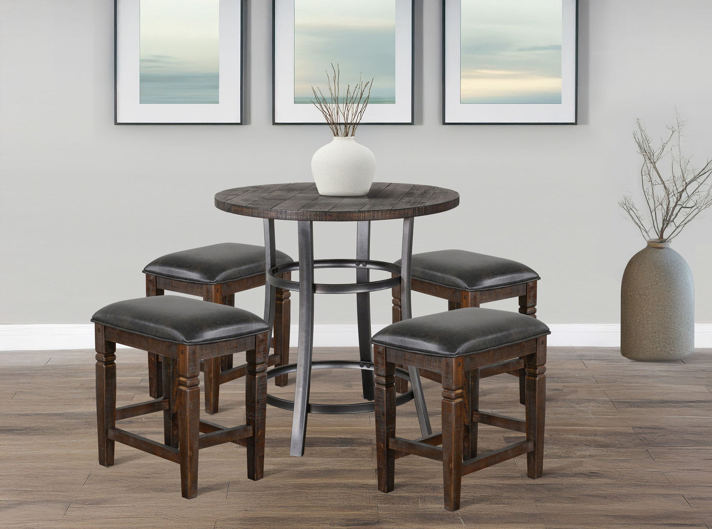 Homestead - Round Table