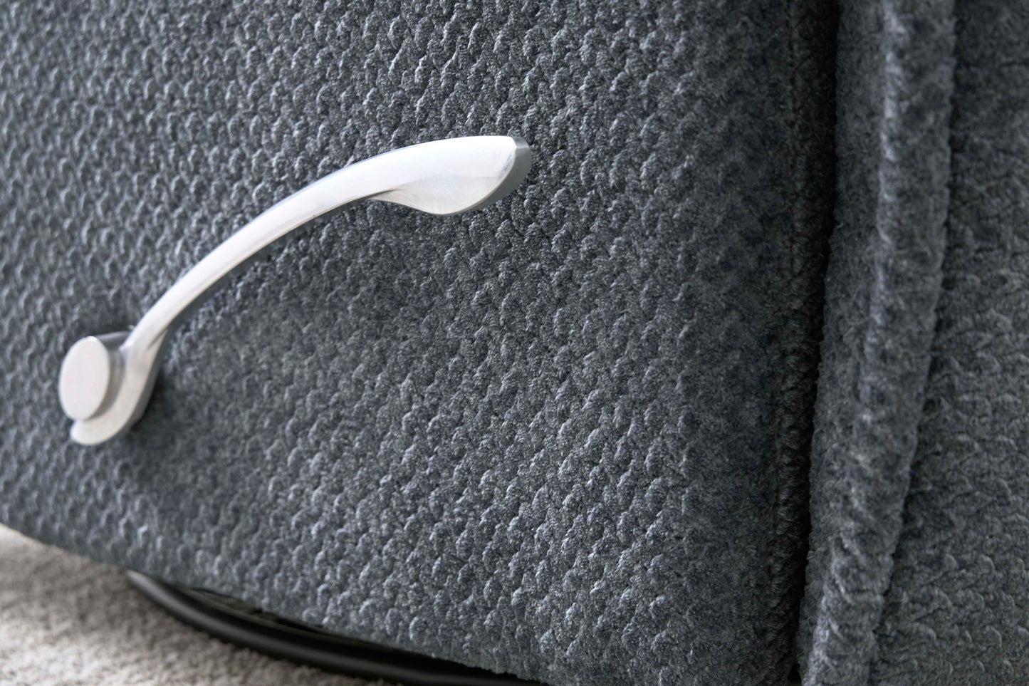 Leo - Armless Recliner