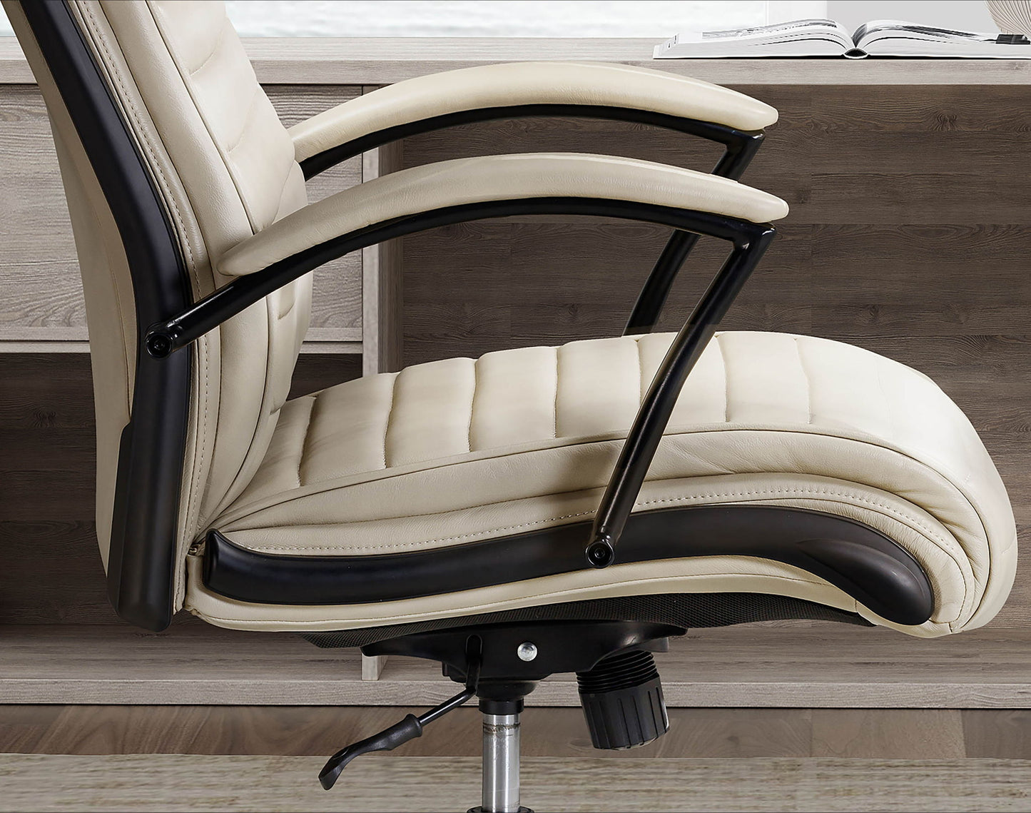 Dc#370 - Leather Desk Chair