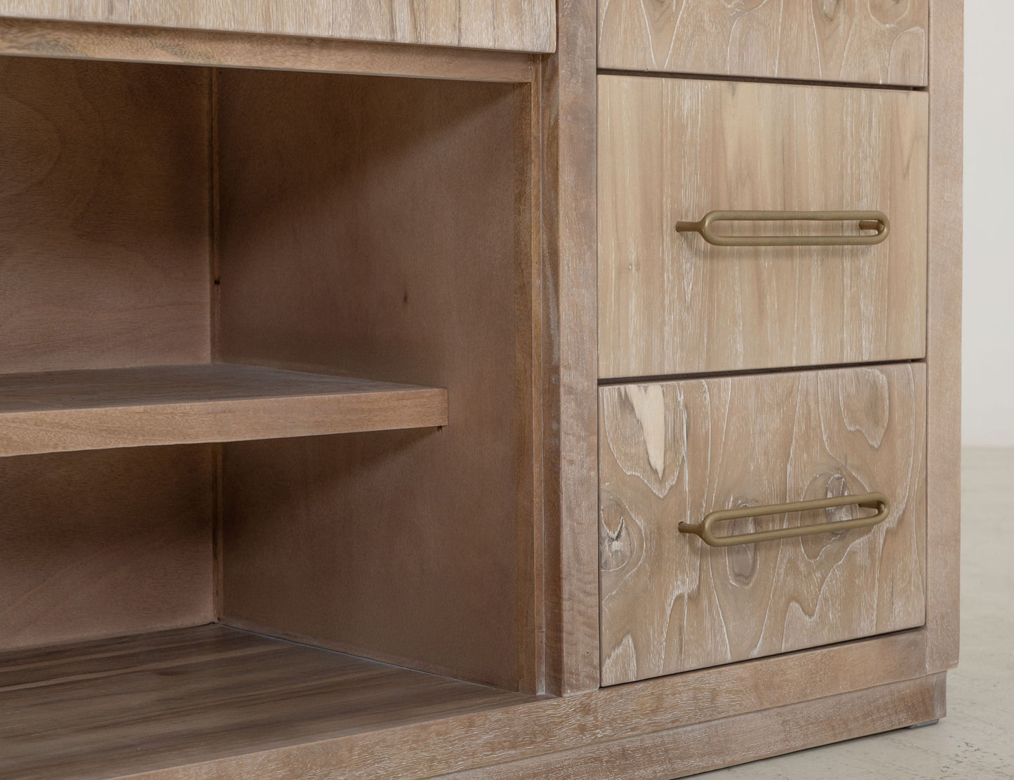 White Balam - Console - Ivory White