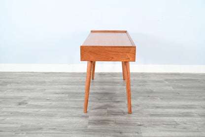 American Modern - 48" Desk - Cinnamon
