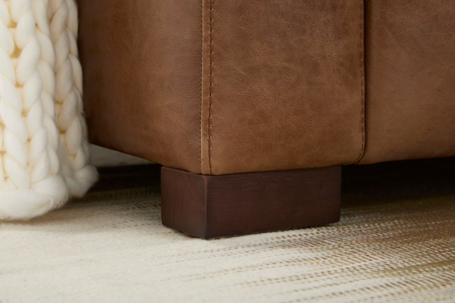 Endurance - Sofa - Chestnut