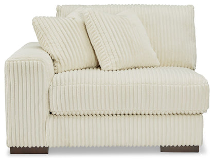 Lindyn - 6 Piece Sectional