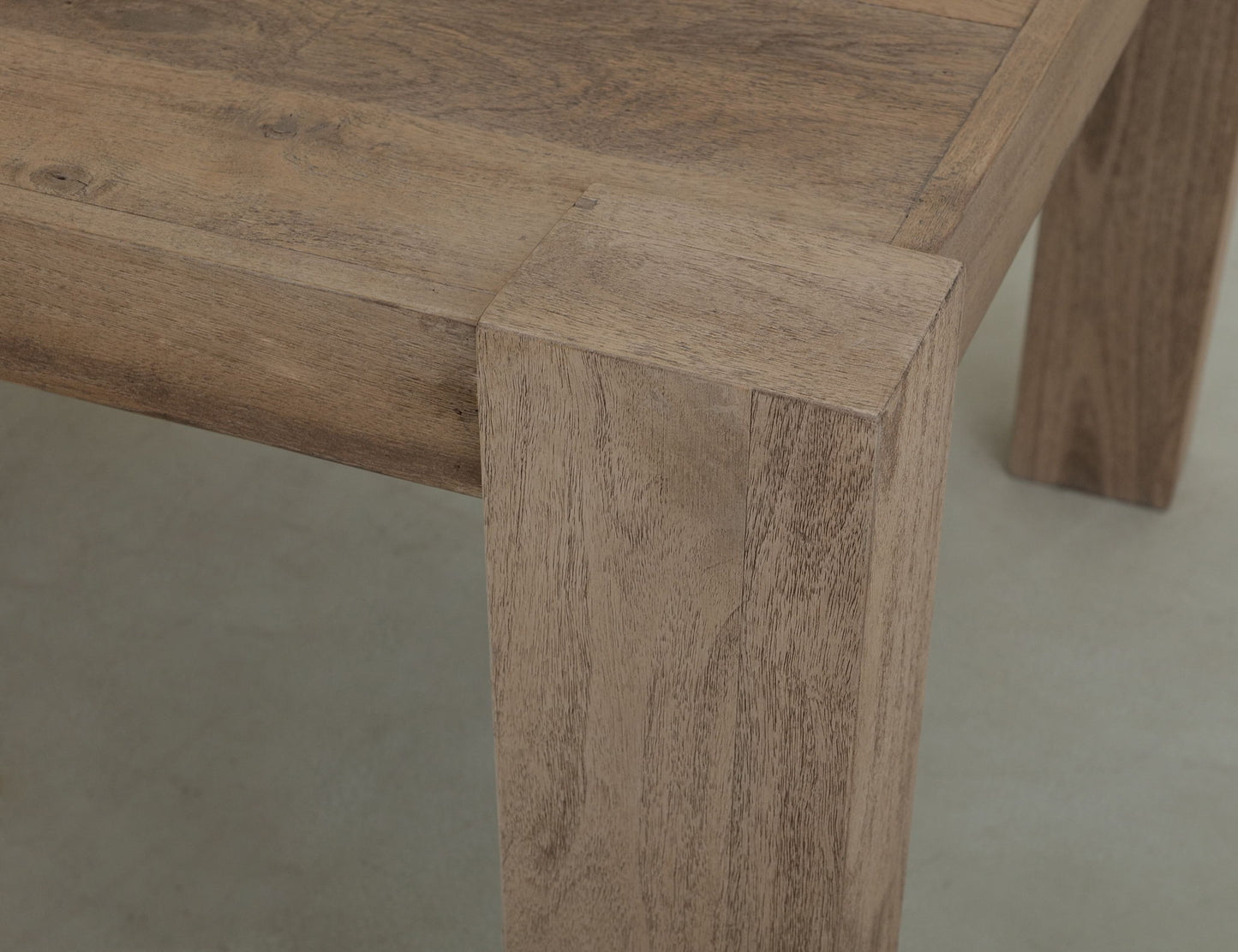 Luma - Table - Sand Brown