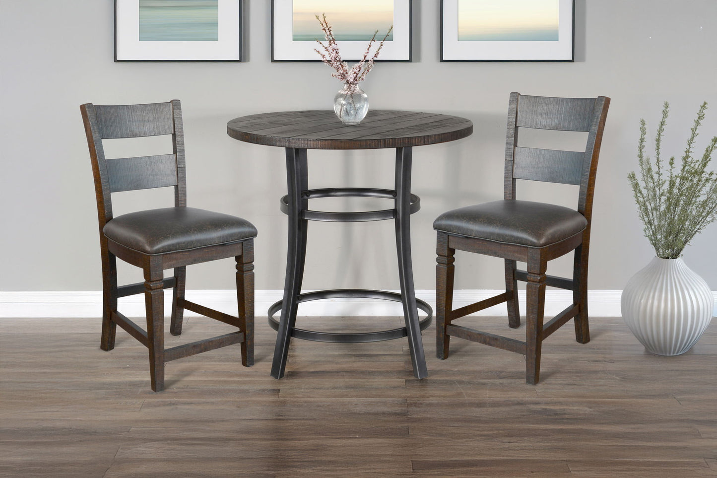 Homestead - Round Table