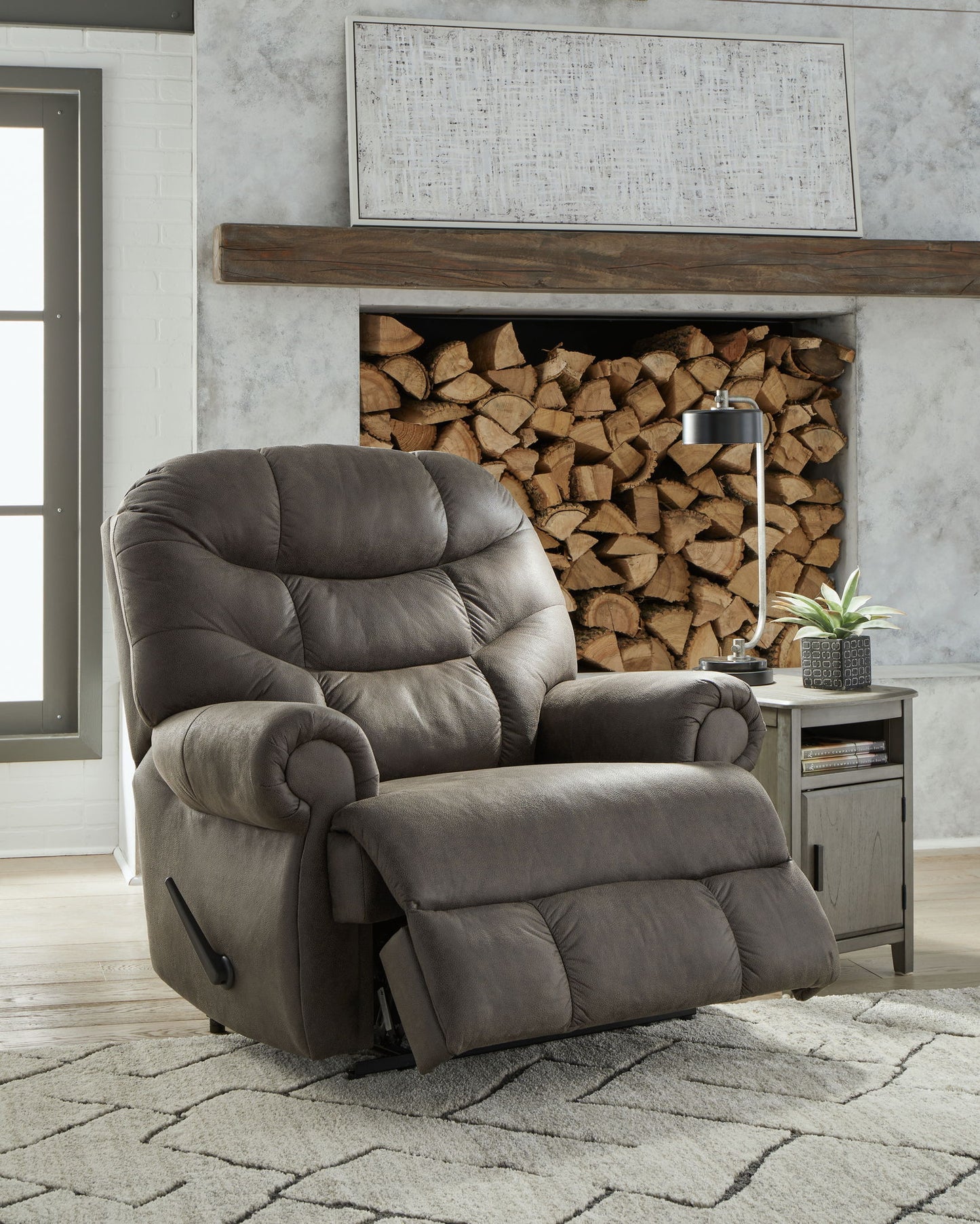 Camera Time - Zero Wall Recliner - Gunmetal