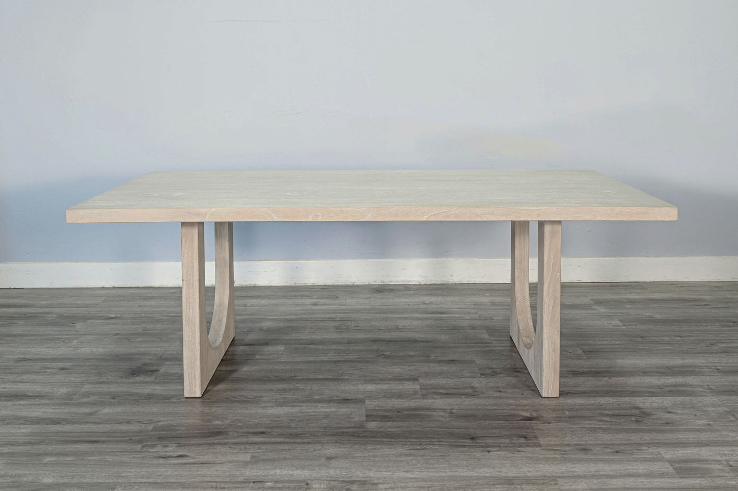 Liz - Arched Leg Dining Table - Bergen Oak