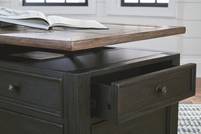 Tyler Creek - Grayish Brown / Black - Lift Top Cocktail Table